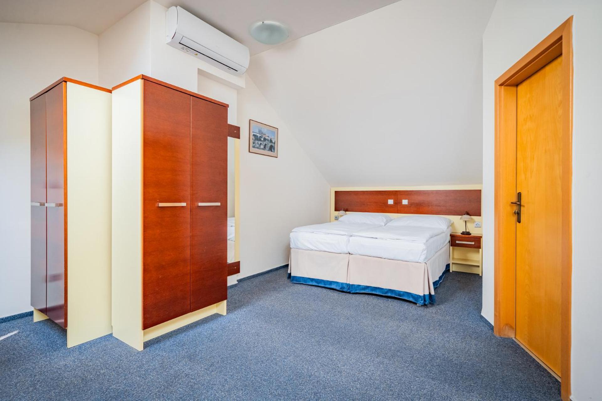 Atos Hotel