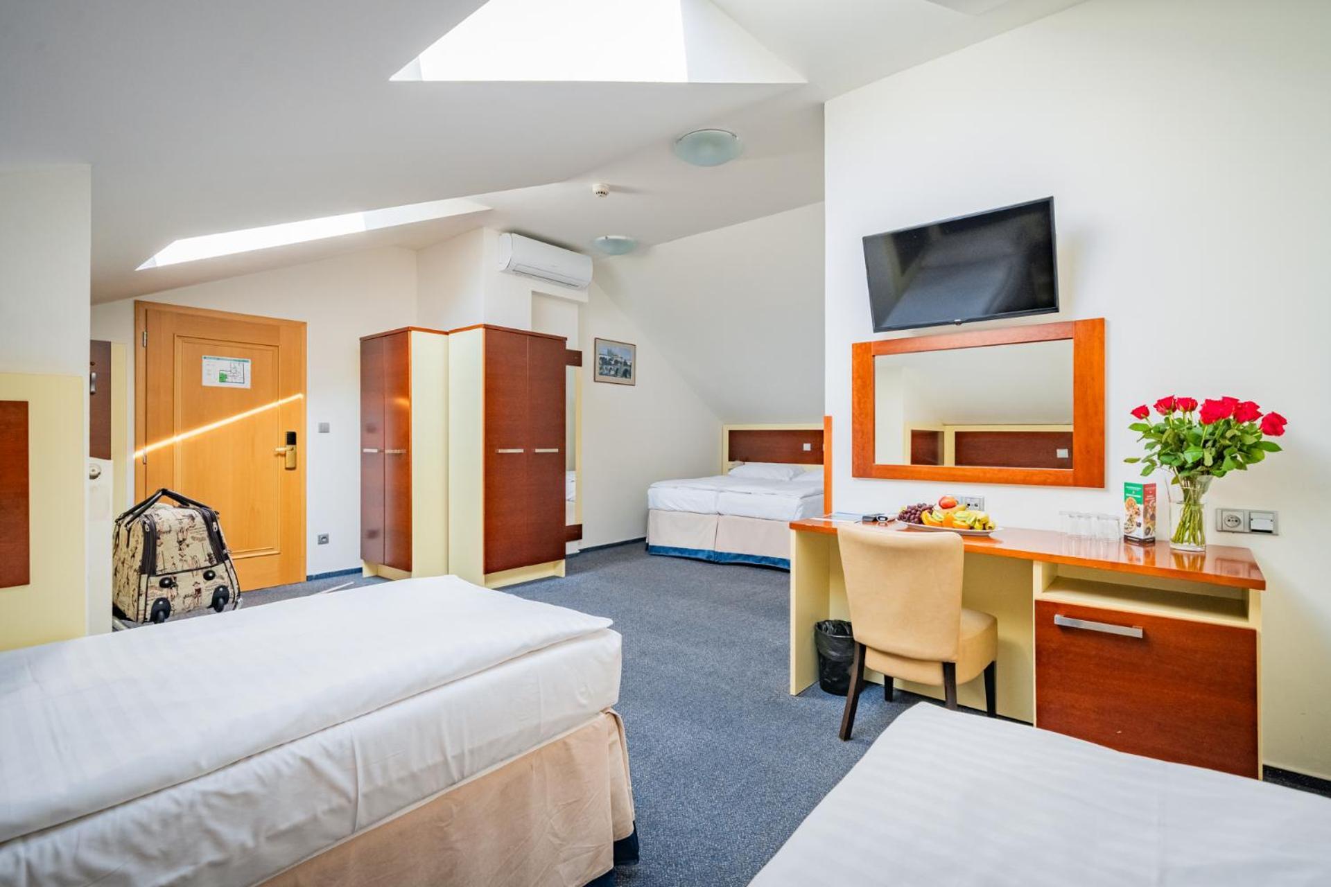Atos Hotel
