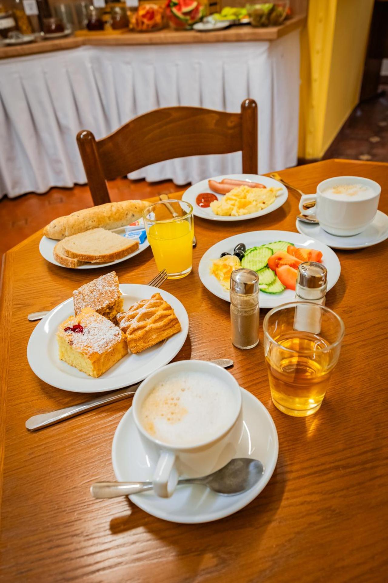 Hotel Atos