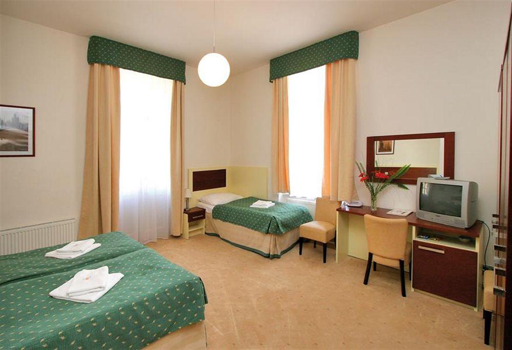 Atos Otel 3*