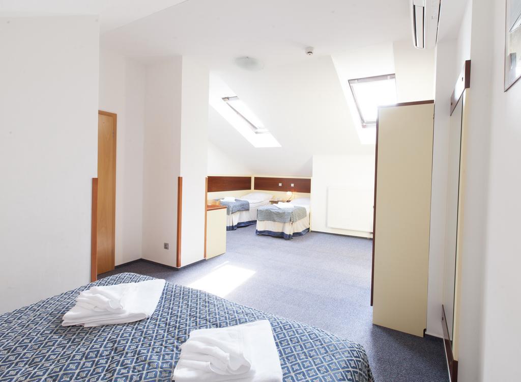 Otel Atos Prag