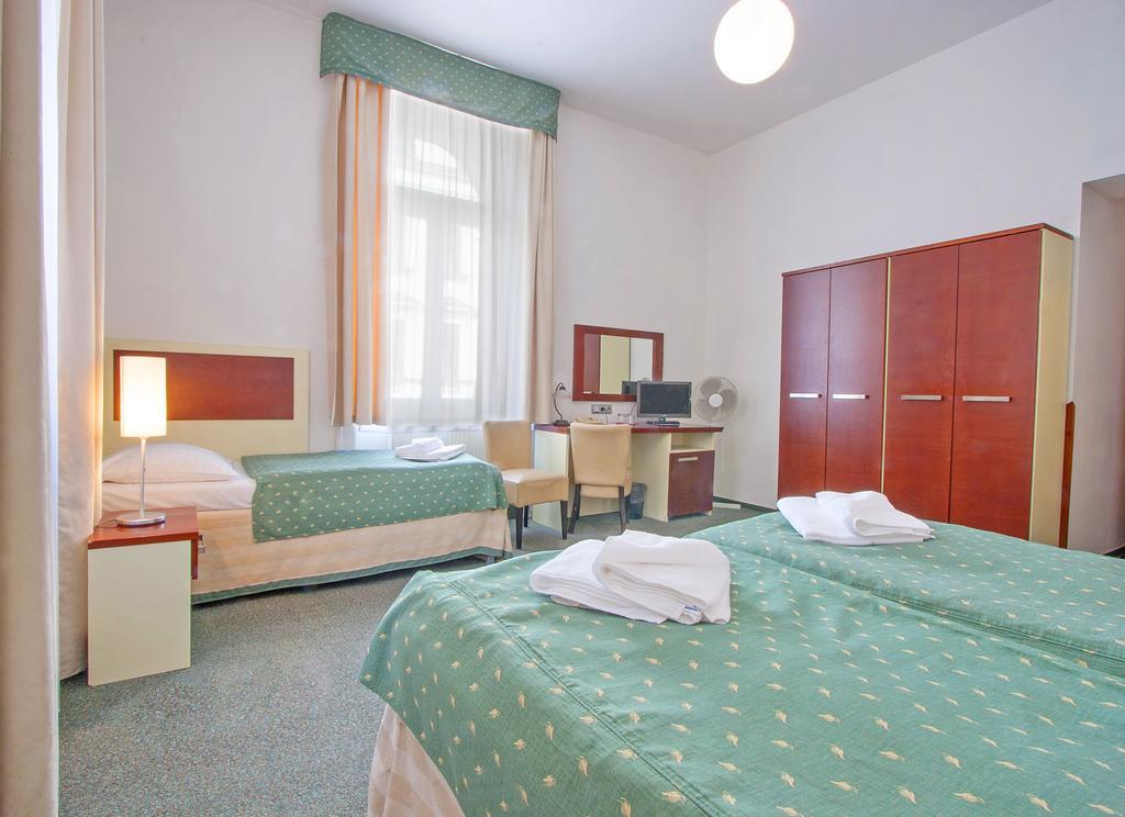 Otel Atos