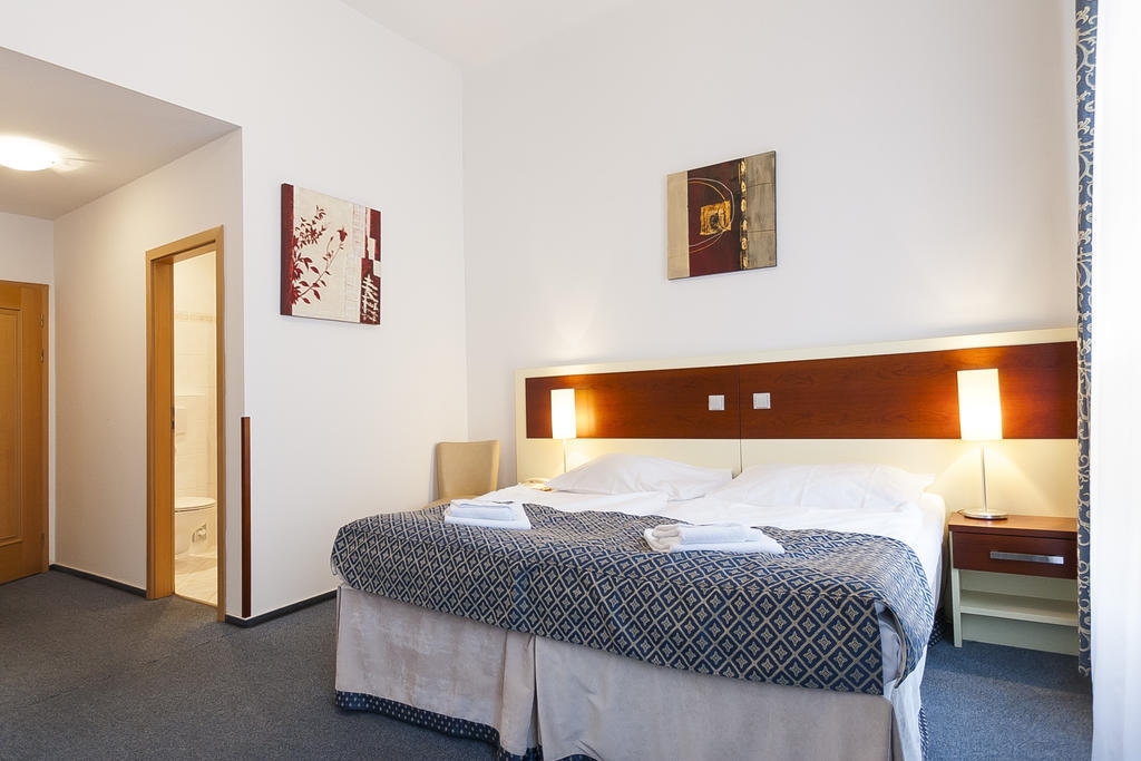 Atos 3* Prag