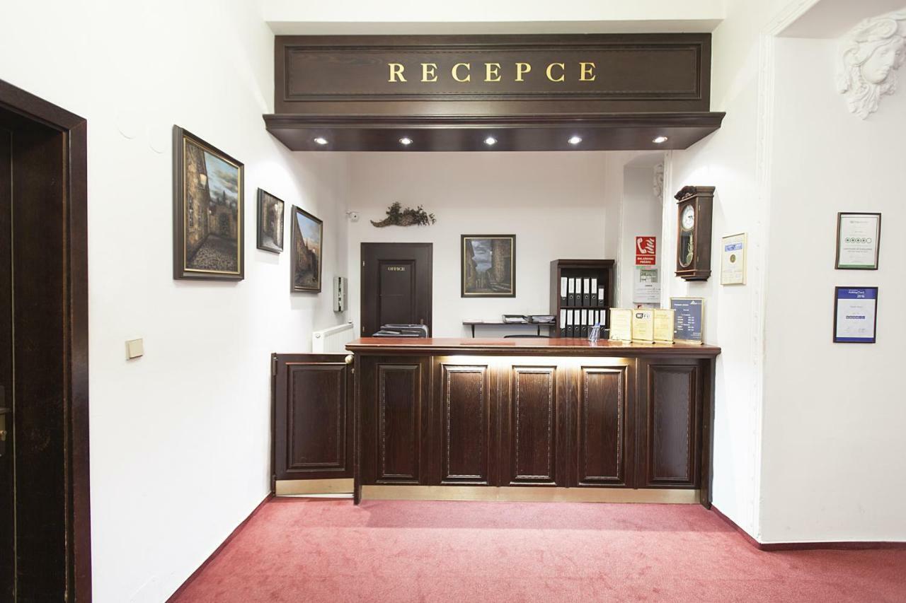 Atos Otel Prag